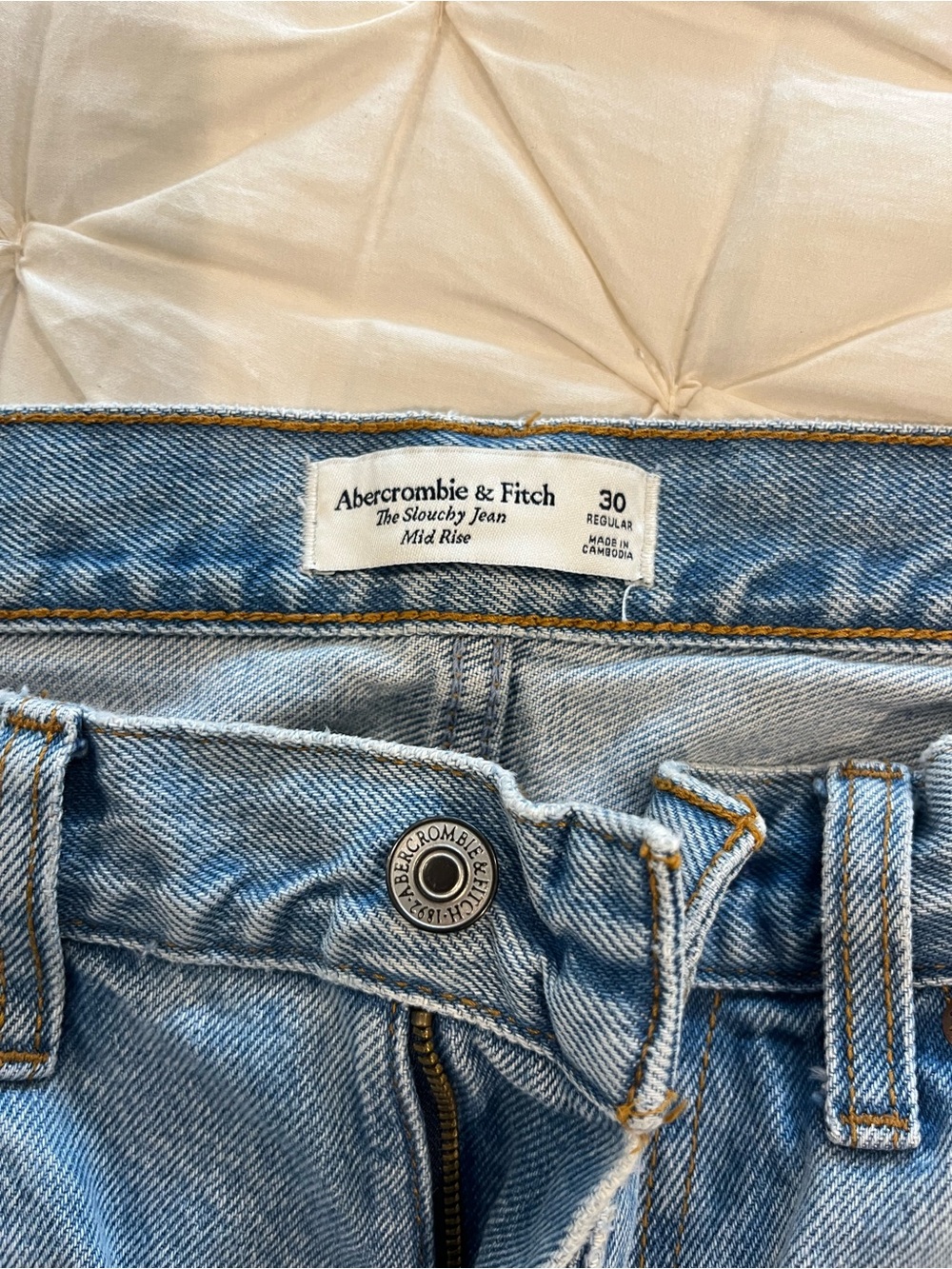 Abercrombie & Fitch the slouchy Jean
